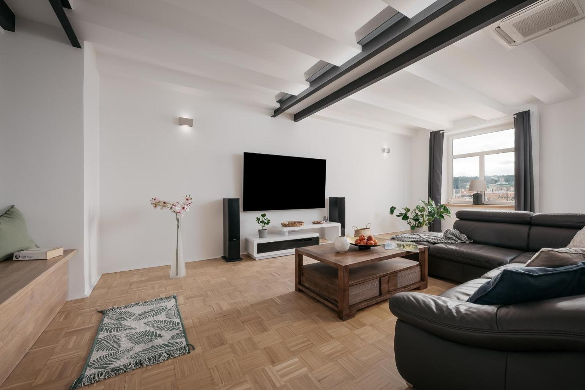 Dot 3 Bdr Apartment With Tyn Cathedral View & Ac Praha Bagian luar foto