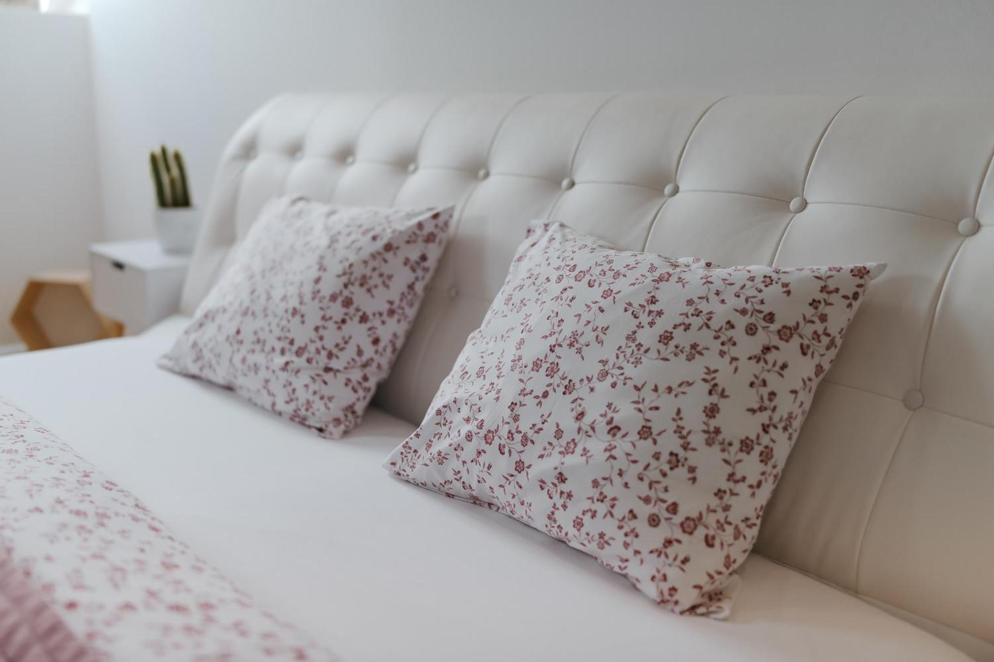 Dot 3 Bdr Apartment With Tyn Cathedral View & Ac Praha Bagian luar foto
